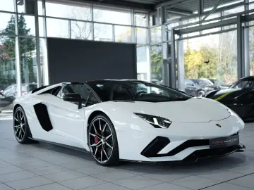 LAMBORGHINI Aventador S Roadster  2.H  Carbon  LIFT  Dt.Fzg