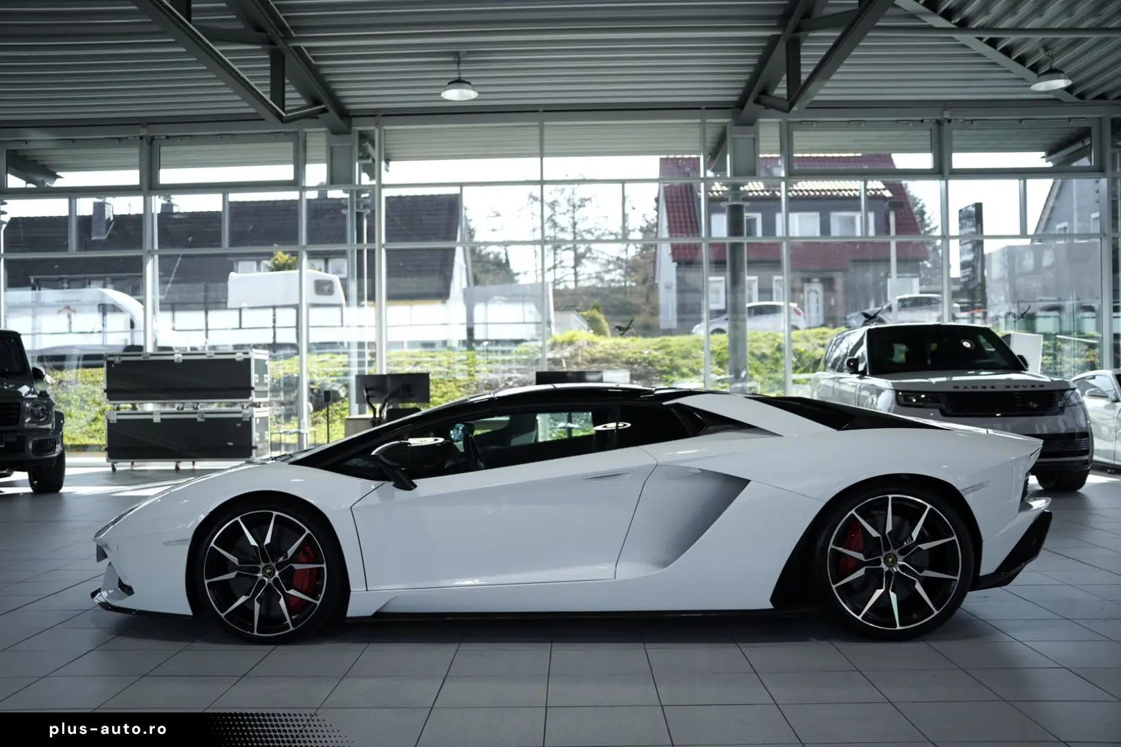 LAMBORGHINI Aventador S Roadster  2.H  Carbon  LIFT  Dt.Fzg