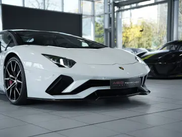 LAMBORGHINI Aventador S Roadster  2.H  Carbon  LIFT  Dt.Fzg