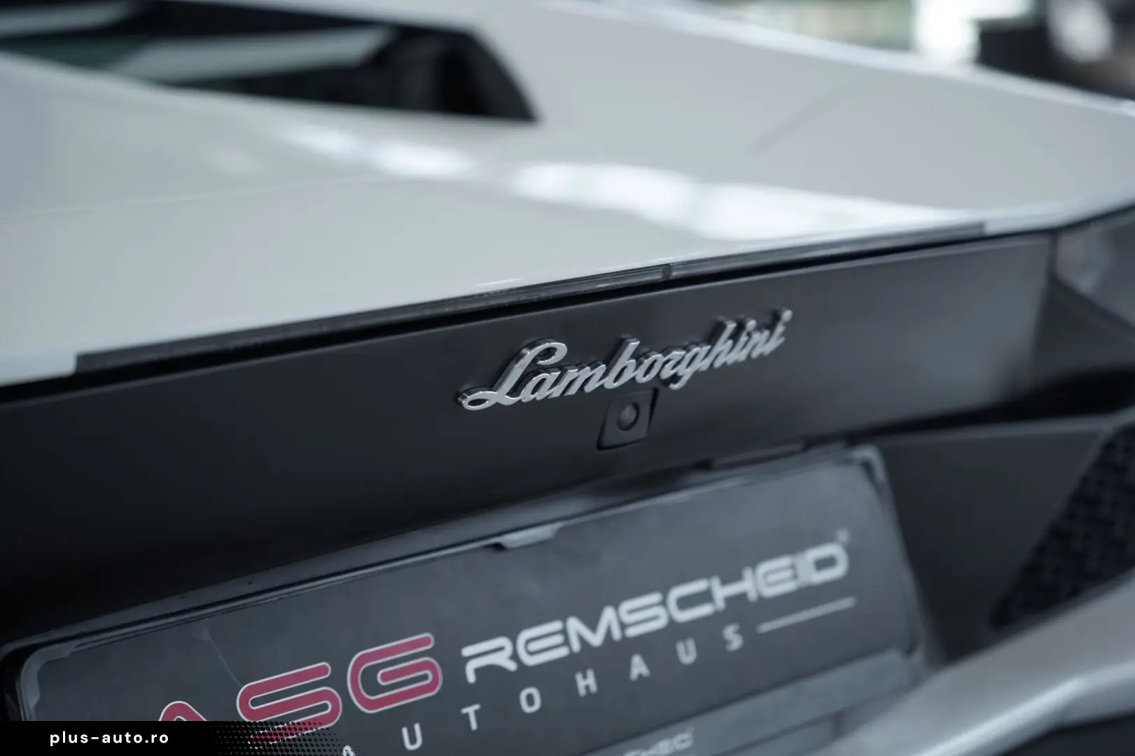 LAMBORGHINI Aventador S Roadster  2.H  Carbon  LIFT  Dt.Fzg