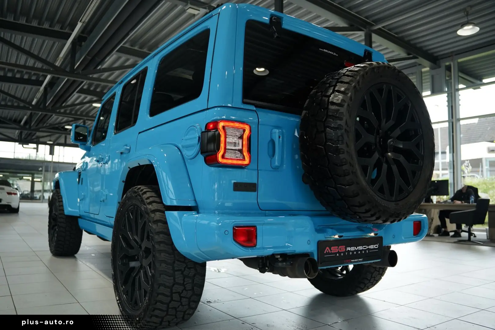 JEEP Wrangler BRUTE 2.0 T-GDI Sahara  1.H  Sonderlack