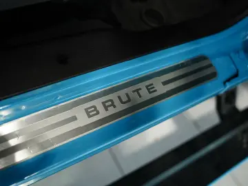 JEEP Wrangler BRUTE 2.0 T-GDI Sahara  1.H  Sonderlack