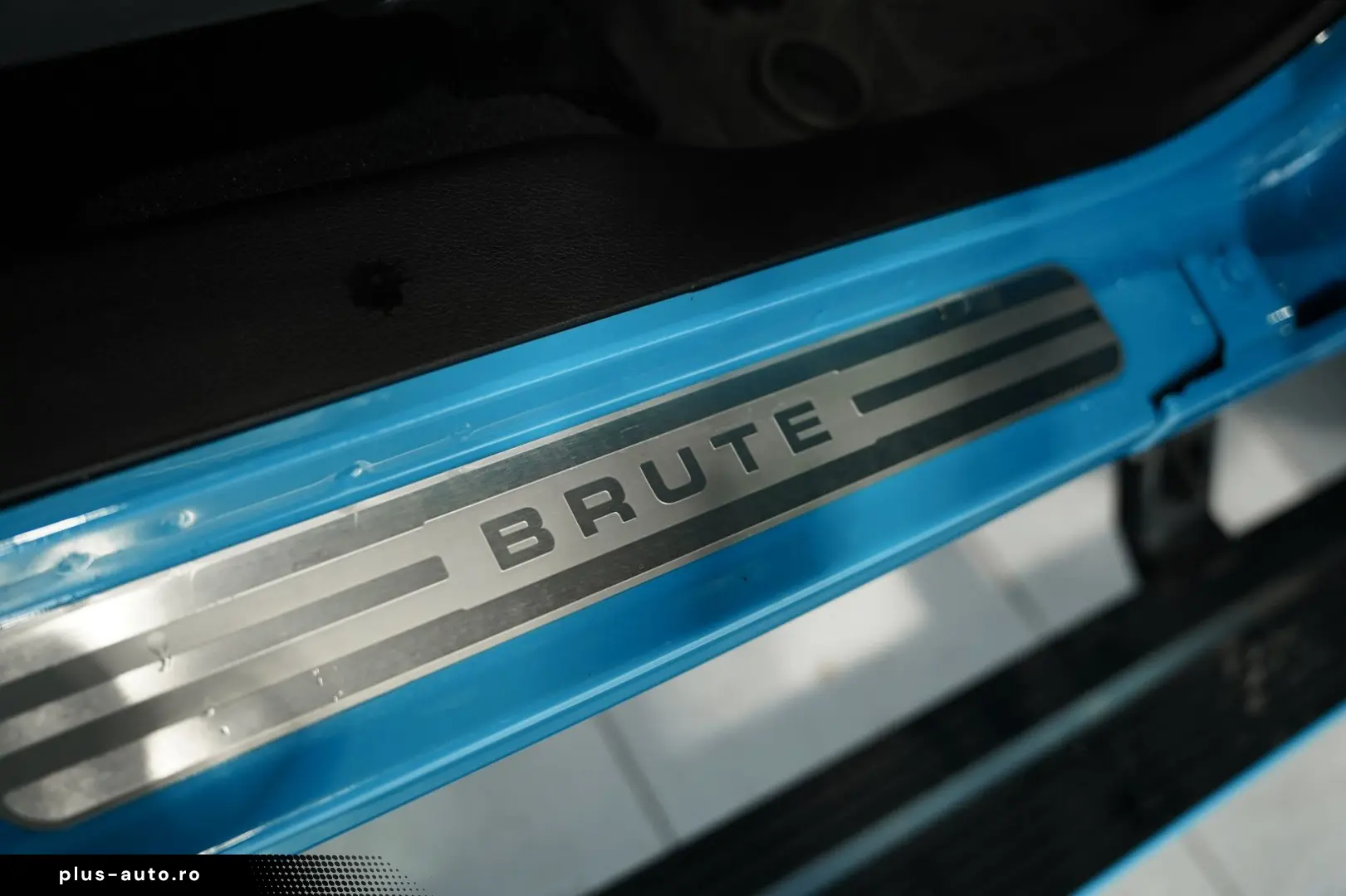 JEEP Wrangler BRUTE 2.0 T-GDI Sahara  1.H  Sonderlack
