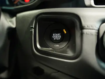 JEEP Wrangler BRUTE 2.0 T-GDI Sahara  1.H  Sonderlack