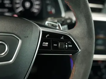 AUDI RS6 Avant q.  22  Dynamik  Pano Keramik B&O