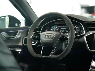 AUDI RS6 Avant q.  22  Dynamik  Pano Keramik B&O