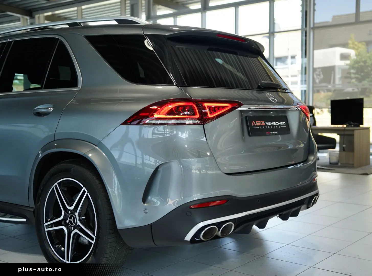 MERCEDES-BENZ GLE 53 AMG 4M   20  Perf-AGA Pano Carbon