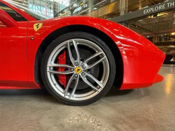 FERRARI 488 GTB Carbon Lenkrad Carbon F1 Schaltwippen