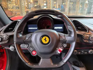 FERRARI 488 GTB Carbon Lenkrad Carbon F1 Schaltwippen