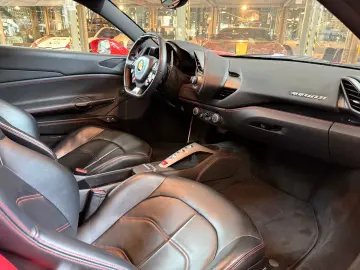 FERRARI 488 GTB Carbon Lenkrad Carbon F1 Schaltwippen