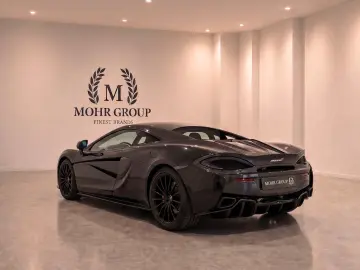 MCLAREN 570GT   LIFT   Black Paket