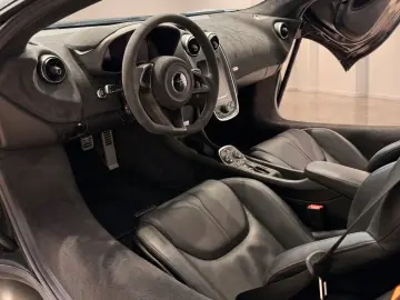 MCLAREN 570GT   LIFT   Black Paket