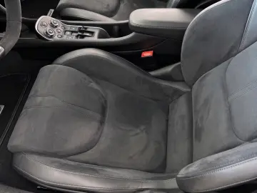 MCLAREN 570GT   LIFT   Black Paket