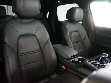 PORSCHE Cayenne Standhz Massage Sportabg. Chrono ACC