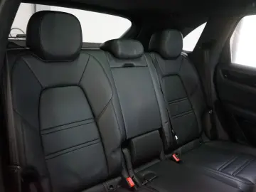 PORSCHE Cayenne Standhz Massage Sportabg. Chrono ACC