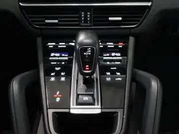 PORSCHE Cayenne Standhz Massage Sportabg. Chrono ACC