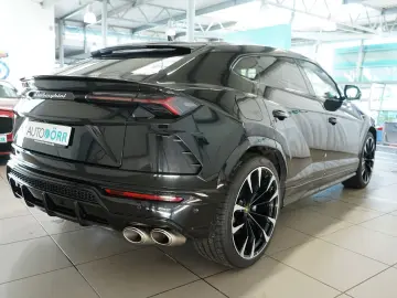 LAMBORGHINI Urus 23  Akrapovic B&O Panorama Massage Sitzkli.