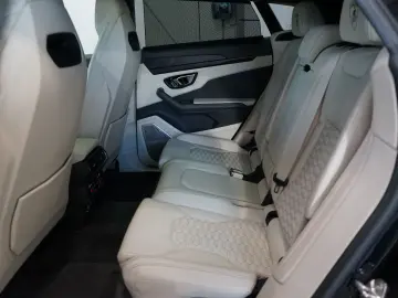 LAMBORGHINI Urus 23  Akrapovic B&O Panorama Massage Sitzkli.