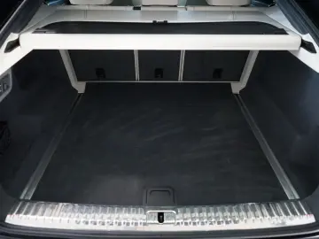 LAMBORGHINI Urus 23  Akrapovic B&O Panorama Massage Sitzkli.