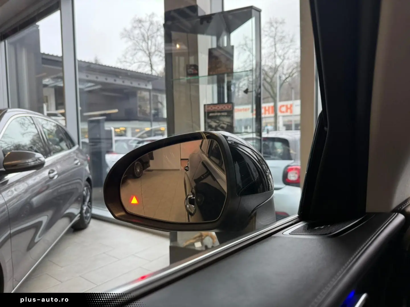 MERCEDES-BENZ GLC 300 de 4M AMG DISTR AHK BURM PANO &hellip;
