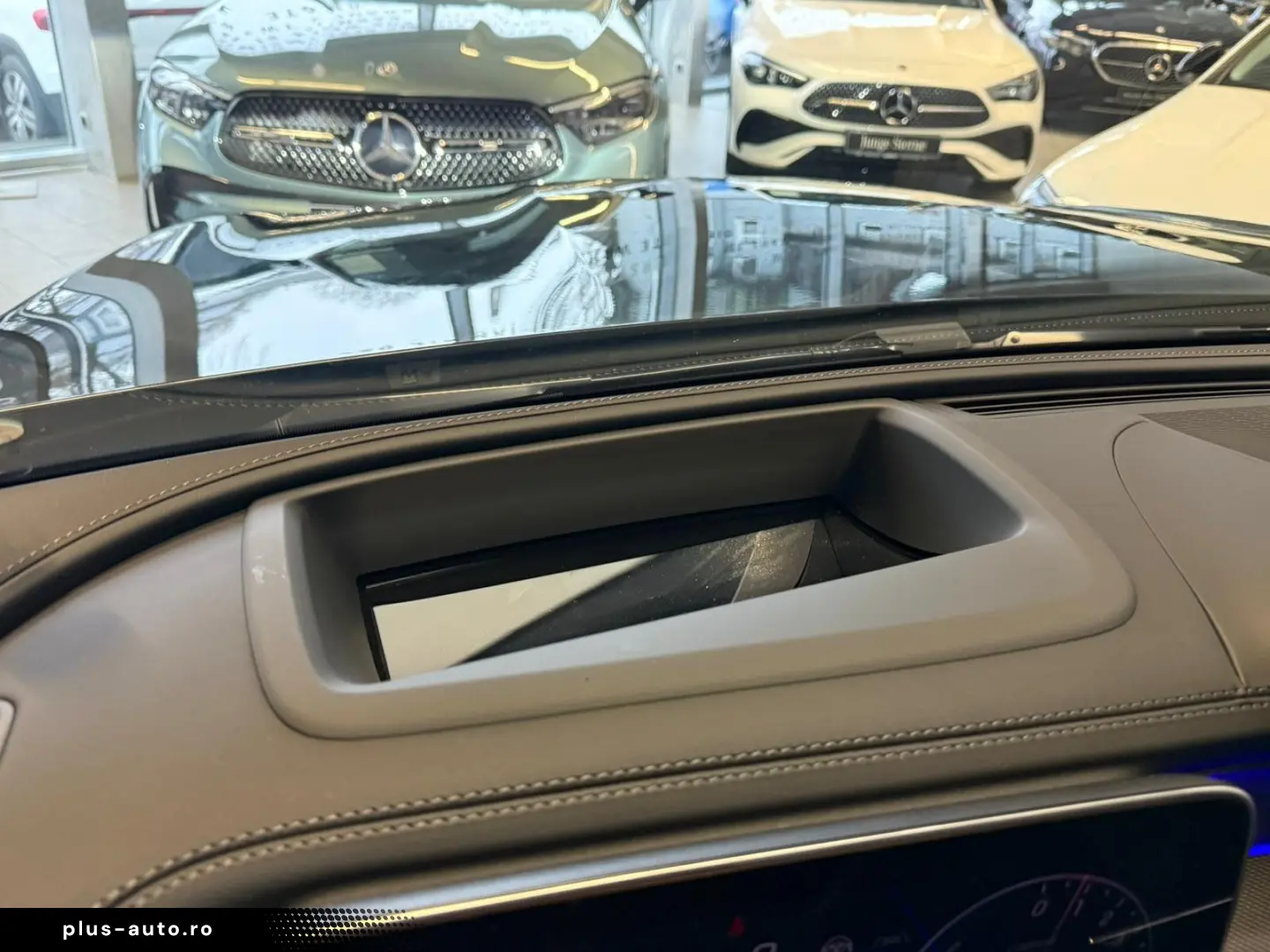 MERCEDES-BENZ GLC 300 de 4M AMG DISTR AHK BURM PANO &hellip;