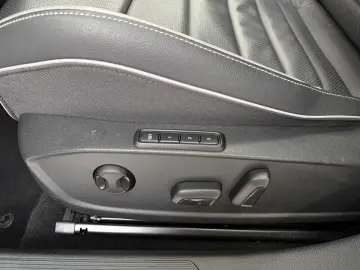 VW Golf GTD Black Style LEDER MATRIX PANO HUD H-K