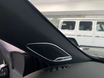 MERCEDES-BENZ A 45 AMG 4Matic PANO BURMESTER HUD 360…