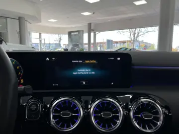 MERCEDES-BENZ A 45 AMG 4Matic PANO BURMESTER HUD 360…