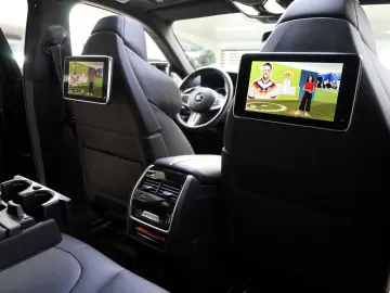BMW X6 M Competition Hamann 3xTV ACC B&W Pano SKY 23