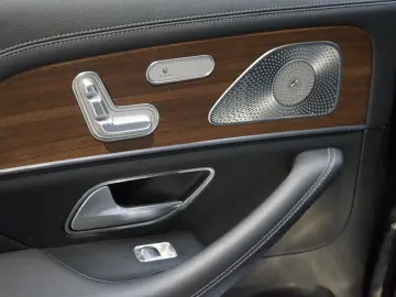 MERCEDES-BENZ GLE 300d 4M Exclusive 3xTV 360 Distr P…