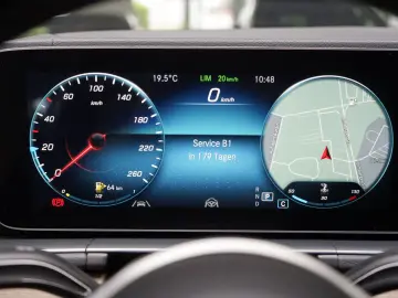 MERCEDES-BENZ GLE 300d 4M Exclusive 3xTV 360 Distr P…