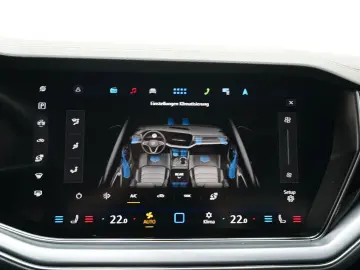 VW Touareg 3.0 TDI 4M R-Line MATRIX LUFT AHK KEY