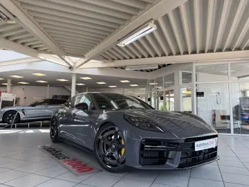 PORSCHE Panamera Turbo S E-Hybrid