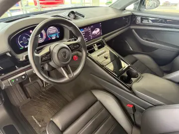 PORSCHE Panamera Turbo S E-Hybrid