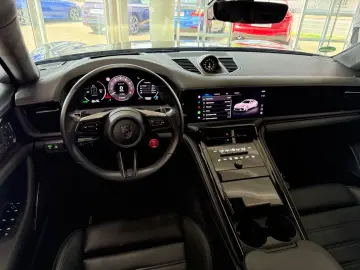 PORSCHE Panamera Turbo S E-Hybrid