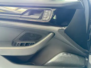 PORSCHE Panamera Turbo S E-Hybrid