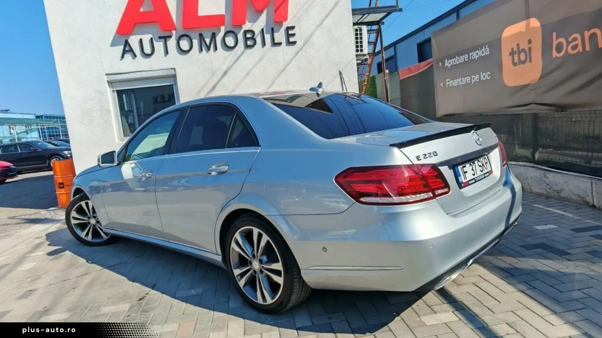 Mercedes-Benz E