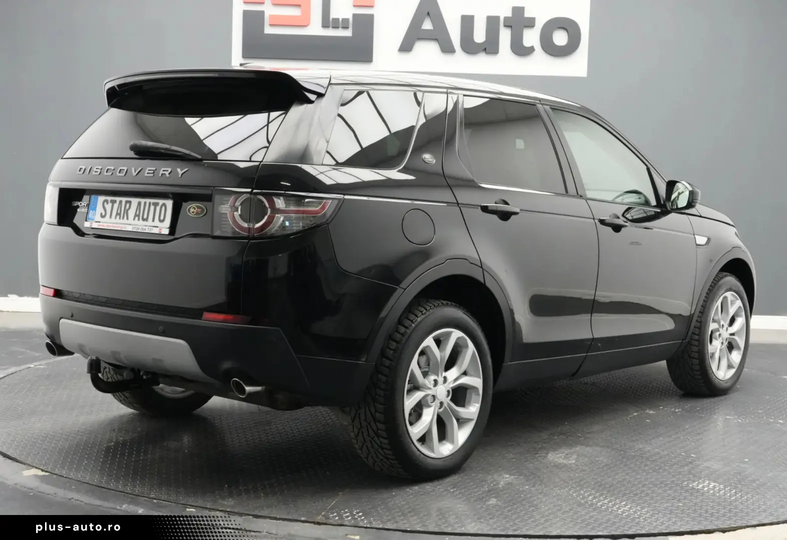 Land-Rover Discovery-Sport