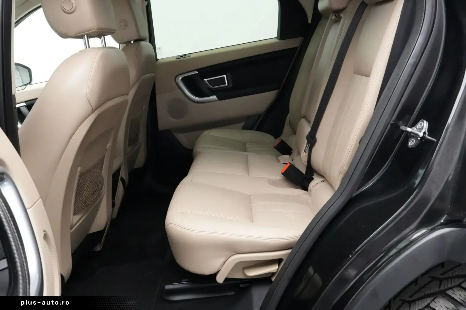 Land-Rover Discovery-Sport