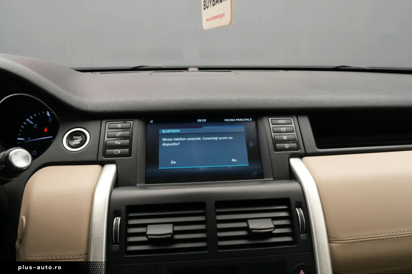 Land-Rover Discovery-Sport
