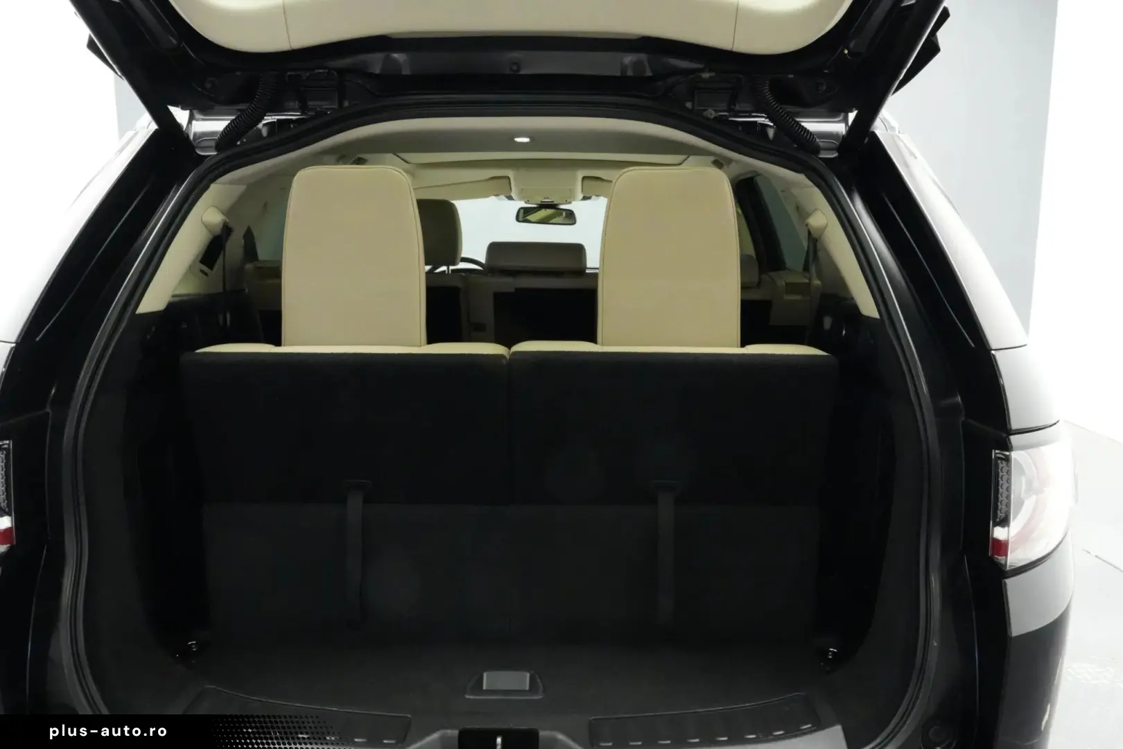 Land-Rover Discovery-Sport