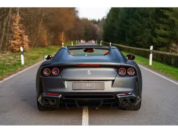 FERRARI 812 GTS FULL CARBON - Passenger DISPLAY
