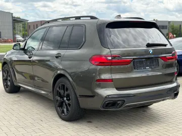 BMW X7 M50 i Sky Lounge  Bowers & Wilkins Voll