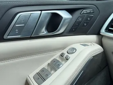 BMW X7 M50 i Sky Lounge  Bowers & Wilkins Voll