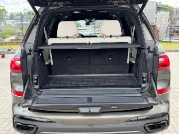 BMW X7 M50 i Sky Lounge  Bowers & Wilkins Voll
