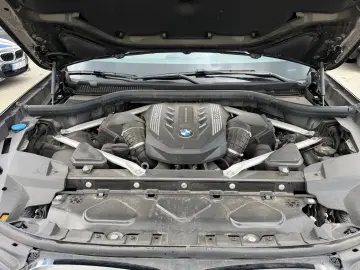 BMW X7 M50 i Sky Lounge  Bowers & Wilkins Voll