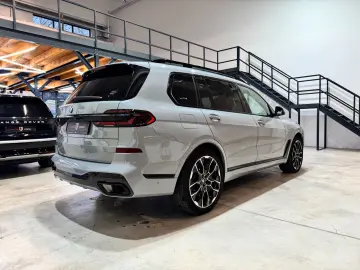 BMW X7 xDrive 40 d M Sport M SportPro Massage SKY HK