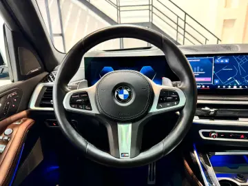 BMW X7 xDrive 40 d M Sport M SportPro Massage SKY HK
