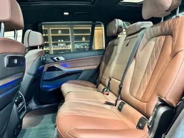 BMW X7 xDrive 40 d M Sport M SportPro Massage SKY HK