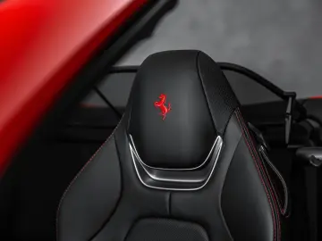 FERRARI Portofino M Carbon ADAS MagneRide 360  view